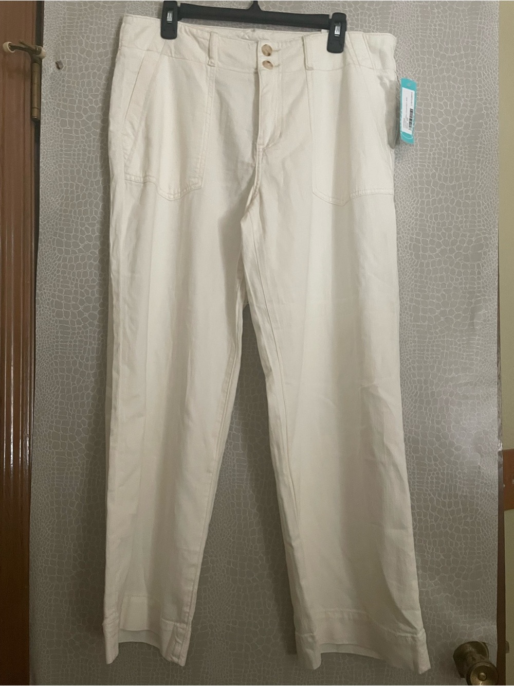 Liverpool Cream Wide-Leg Flare Jeans